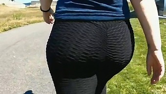 Mature Woman'S Big Butt In Public View In Leggings