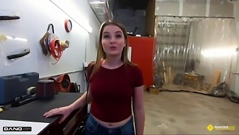 Amateur Teen With Big Breasts Stops For Roadside Repair And Offers Sex For Payment