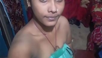 Desi Village Girl Showcases Her Big Nipples And Tits In Selfie Video