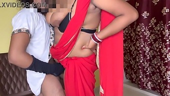 Curvy Indian Lady Kamvali Bay In Passionate Encounter