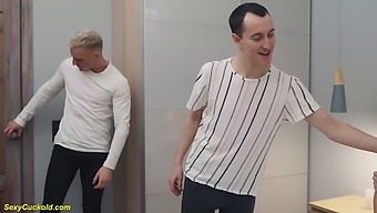 Milf Flexibilă Ia O Pulă Mare Și Își Ia Fundul Adânc Futut