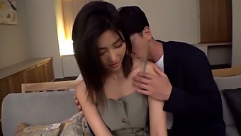 A Japanese Beauty With Natural Tits Gives A Blowjob And Has Sex In A Homemade Video